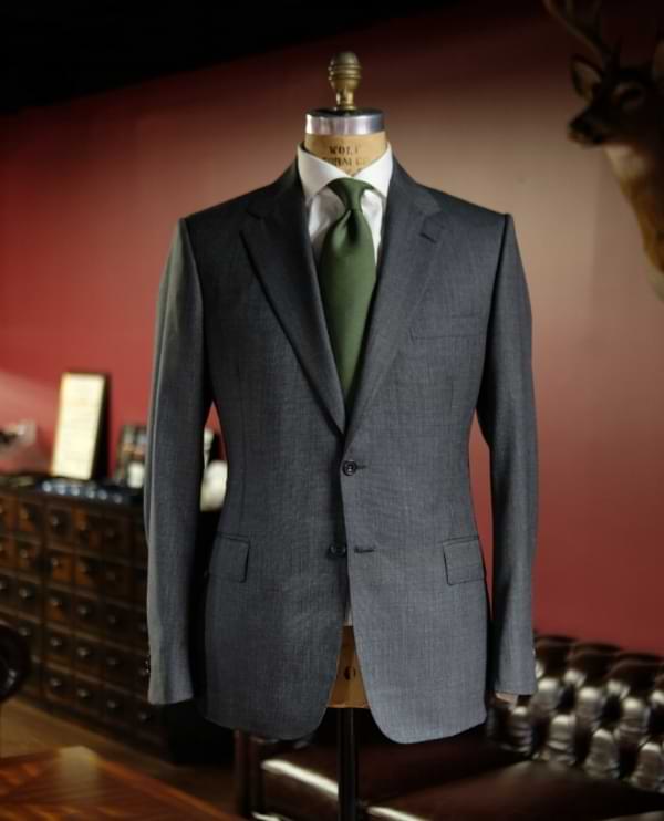 The Most Common DOs and DON’Ts of Bespoke Suits - INSCMagazine