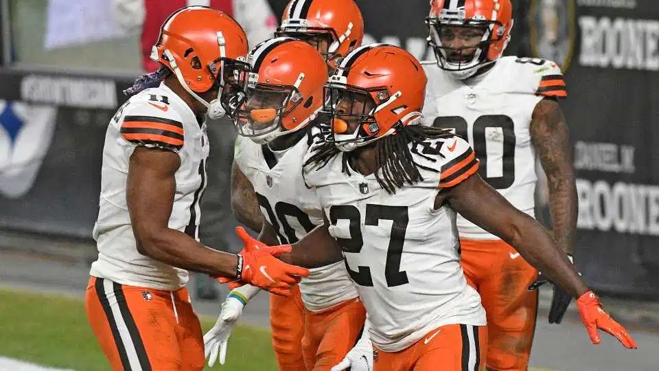 cleveland-browns-celebrate-1 - INSCMagazine