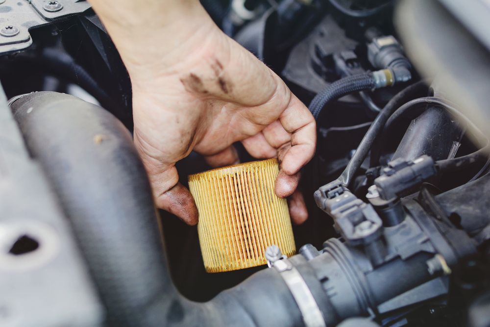 The Vital Role of Oil Filters in Engine Performance - INSCMagazine